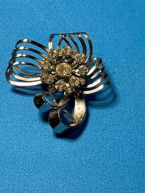 Silver-Tone Floral Ribbon Brooch with Clear Crystals